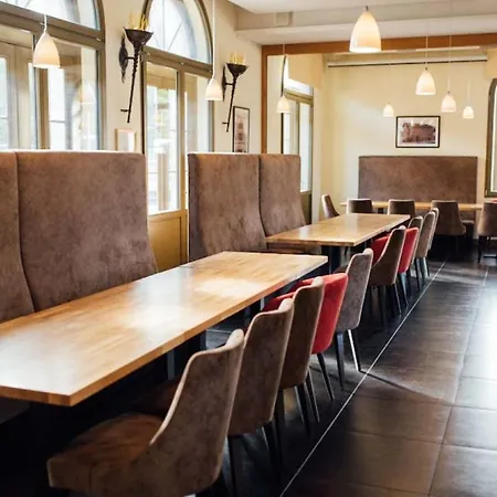 Gæstehus Bahnhof Busch 4*